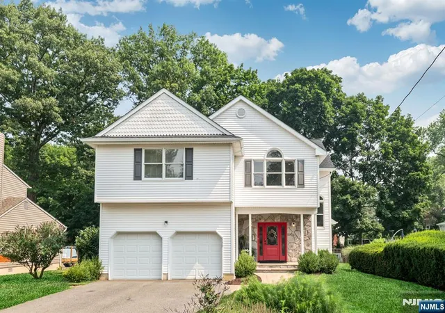 43rd image of 135 Bellair Rd, Ridgewood, NJ 07450 | MLS# 26025009