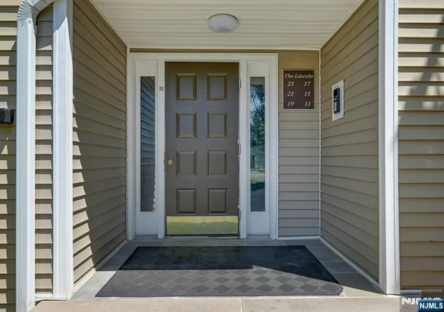 2nd image of 15 Presidential Dr #15, Englewood, NJ 07631 | MLS# 26025058