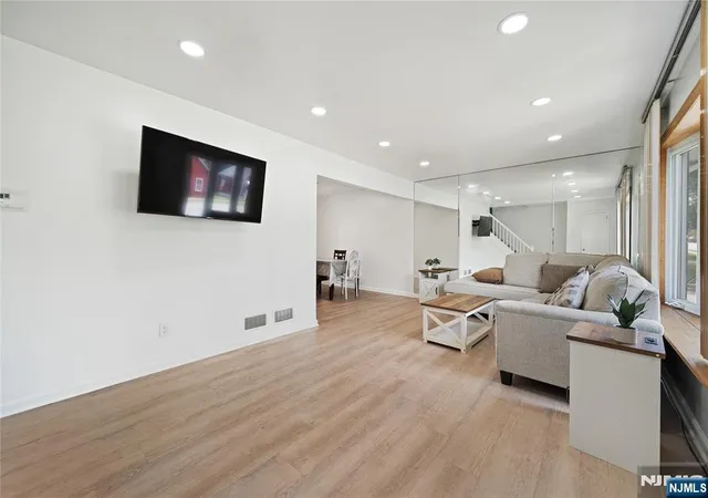image of 101 John St, Clifton, NJ 07013 | MLS# 26025087