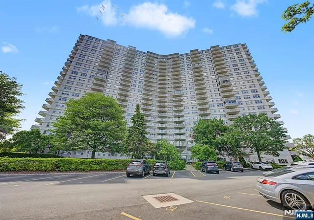 34th image of 2000 Linwood Ave #10R, Fort Lee, NJ 07024 | MLS# 26025089