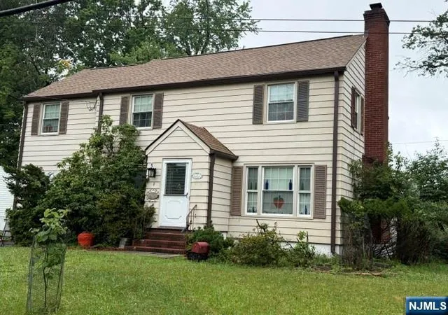 Photo 1 of Single family home for sale at 2 Charles St, Livingston, NJ 07039 | MLS# 26025103 | Listing updated on 2026-07-22