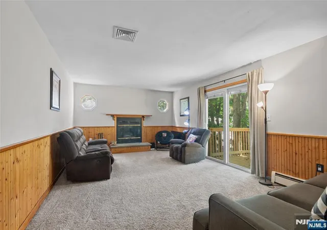 Photo 3 of Sale Pending at 10 Tice Rd, Hewitt, NJ 07421 | MLS# 26025125 | Listing updated on 2026-08-11