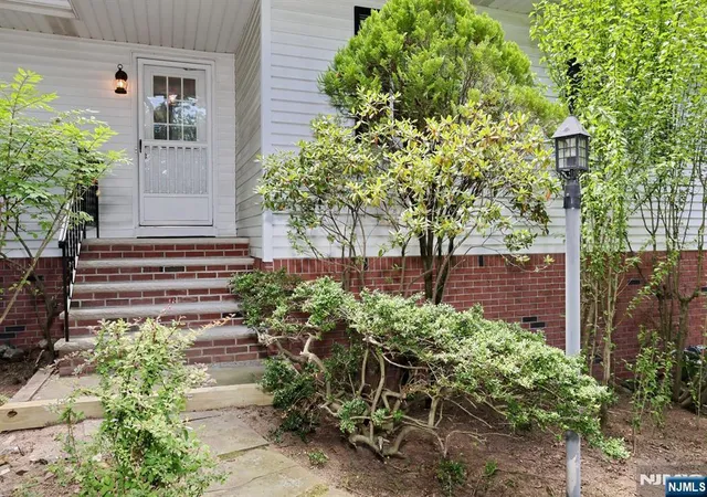 2nd image of 33 Hillside Ave, Riverdale, NJ 07457 | MLS# 26025142