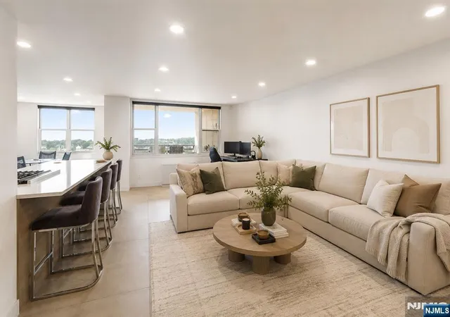 5th image of 2200 Central Rd, Fort Lee, NJ 07024