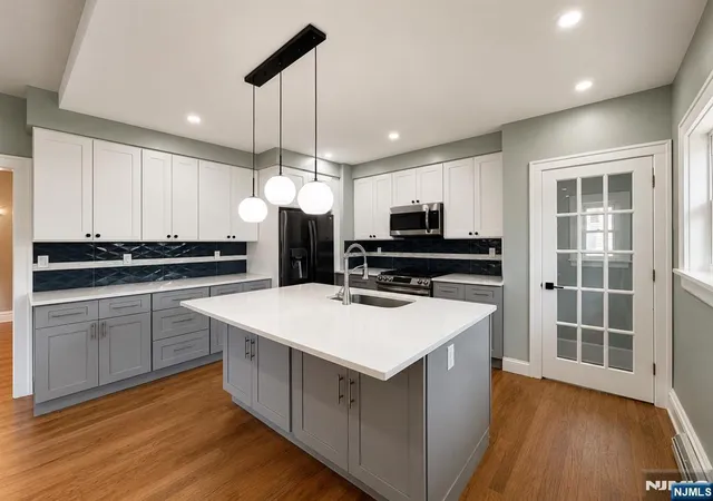 Photo 4 of House for sale at 254 Midland Ave, River Edge, NJ 07661 | MLS# 26025202 | Listing updated on 2026-07-31