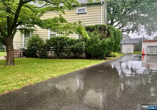 Photo 3 of Single family home for sale at 15 Willow St, Garfield, NJ 07026 | MLS# 26025219 | Listing updated on 2026-07-31