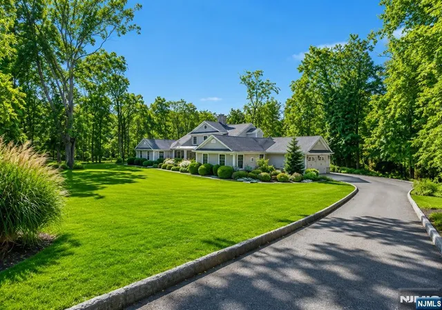 Photo 3 of Sale Pending at 5 Winding Way, Saddle River, NJ 07458 | MLS# 26025230 | Listing updated on 2026-08-26