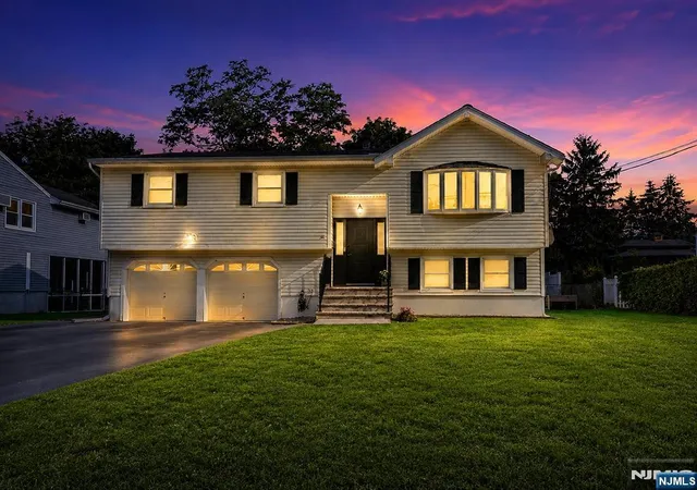 1st image of 33 Oak Ave, Pequannock Township, NJ 07440 | MLS# 26025306
