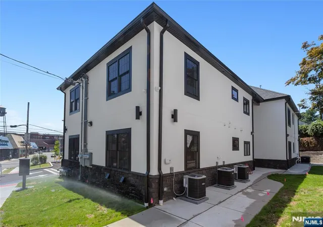 Listing Photo 3 - Condo for sale in building located at 5 Milton Ave, Jersey City, NJ 07013