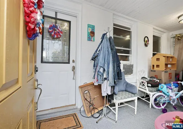 Photo 3 of Single family home for sale at 117 Delaware Ave, Dumont, NJ 07628 | MLS# 26025368 | Listing updated on 2026-08-30