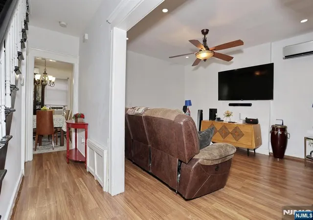 Photo 4 of Single family home for sale at 117 Delaware Ave, Dumont, NJ 07628 | MLS# 26025368 | Listing updated on 2026-08-30