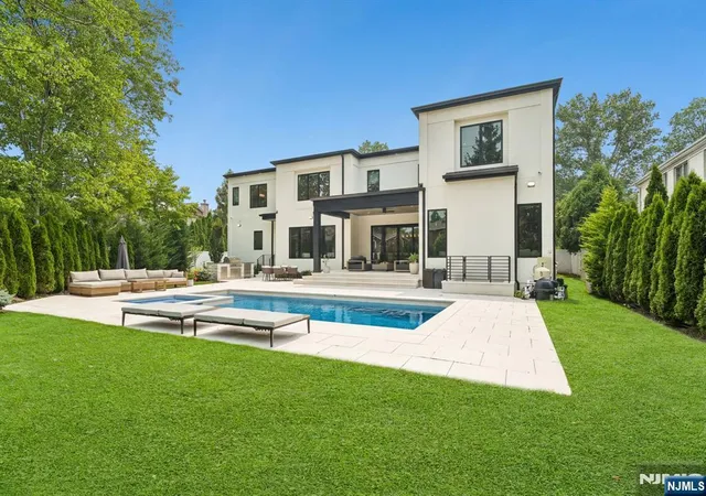 Photo 3 of Sale Pending at 24 Carol Dr, Englewood Cliffs, NJ 07632 | MLS# 26025370 | Listing updated on 2026-08-13