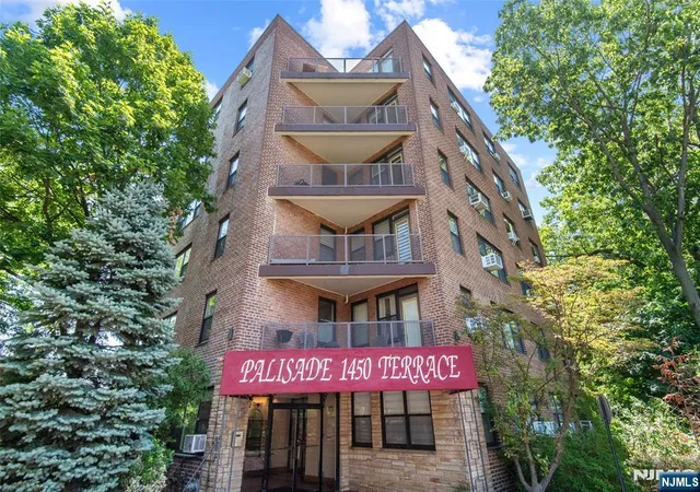 2nd image of 1450 Palisade Ave, Fort Lee, NJ 07024