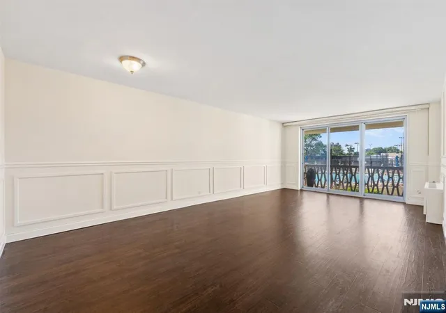 Photo 3 of Sale Pending at 2100 Linwood #2Y, Fort Lee, NJ 07024 | MLS# 26025411 | Listing updated on 2026-08-11