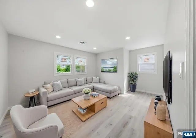 Listing Photo 5 - Condo for sale in building located at 551 Schuyler Ave, North Arlington, NJ 07031