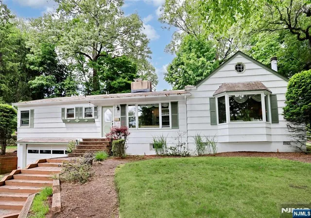 1st image of 908 N Monroe St, Ridgewood, NJ 07450 | MLS# 26025477