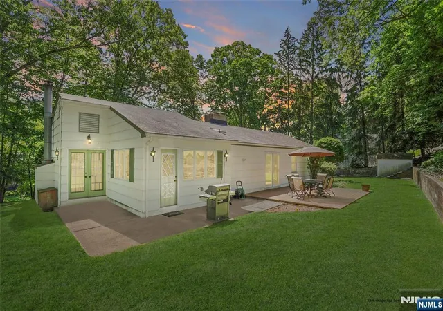 18th image of 908 N Monroe St, Ridgewood, NJ 07450 | MLS# 26025477
