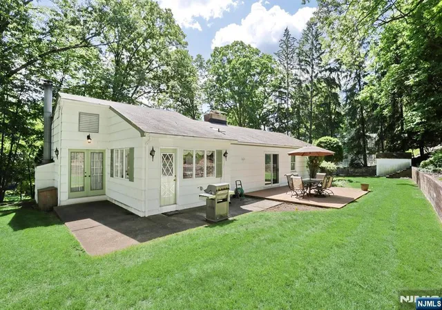 2nd image of 908 N Monroe St, Ridgewood, NJ 07450 | MLS# 26025477