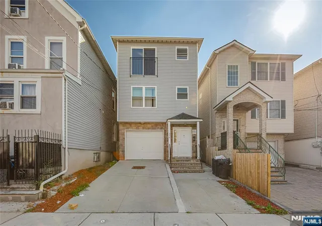 2nd image of 326 Magnolia Ave, Elizabeth, NJ 07206 | MLS# 26025478