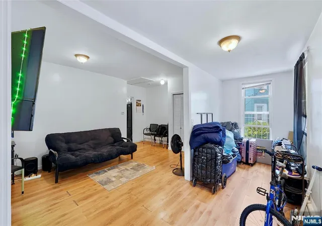 Photo 4 of House for sale at 17 Highland Ter, Irvington, NJ 07111 | MLS# 26025489 | Listing updated on 2026-10-06