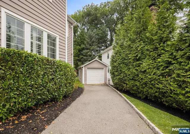 45th image of 70 Cecelia Ave, Cliffside Park, NJ 07010 | MLS# 26025492