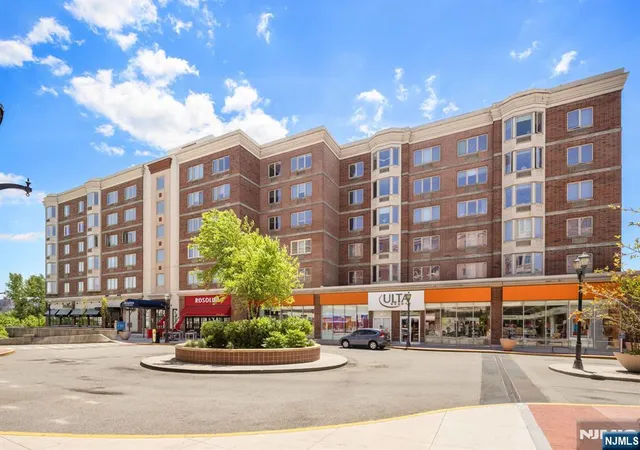 24th image of 6503 City Pl, Edgewater, NJ 07020 | MLS# 26025502