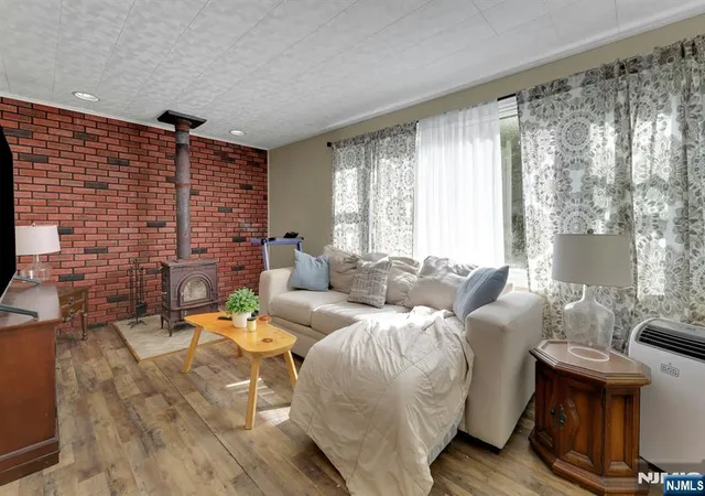 5th image of 28 Risley Rd, West Milford, NJ 07421 | MLS# 26025509