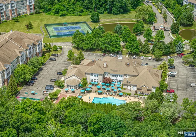 Listing Photo 4 - Condo for sale in building located at 8421 Warrens Wy, Wanaque, NJ 07465 - Unit #421