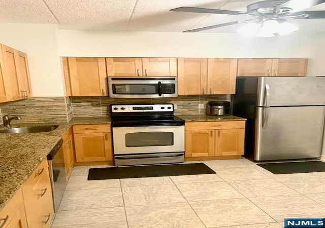 Listing Photo 4 - Condo for sale in building located at 170 Lafayette Ave, Passaic, NJ 07055 - Unit #3H