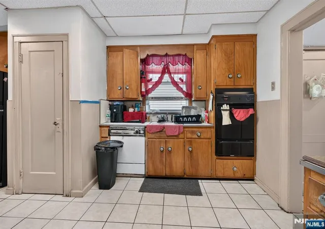 Photo 3 of Sale Pending at 85 10th Street, Newark, NJ 07107 | MLS# 26025542 | Listing updated on 2026-09-11