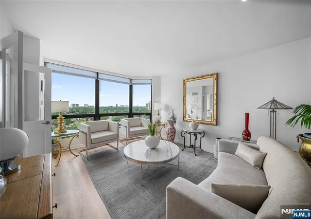 2nd image of 900 Palisade Ave #17K, Fort Lee, NJ 07024 | MLS# 26025578