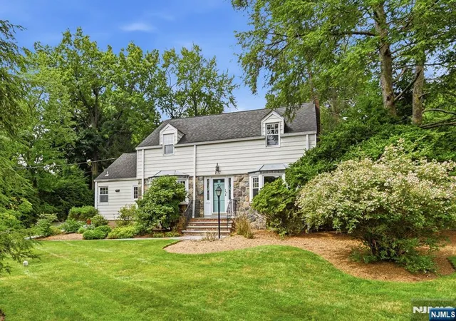 1st image of 419 Sicomac Ave, Wyckoff, NJ 07481 | MLS# 26025579