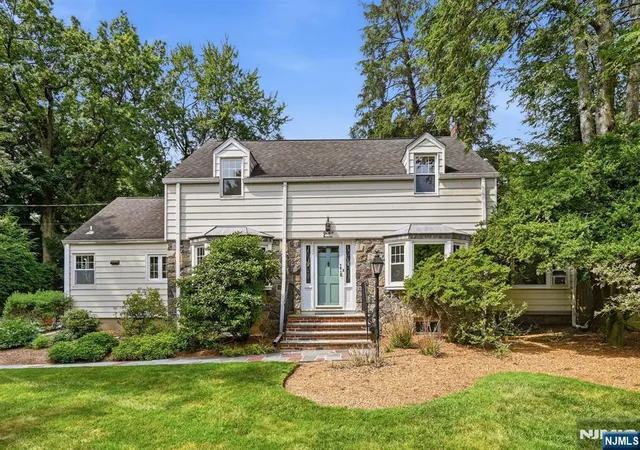 2nd image of 419 Sicomac Ave, Wyckoff, NJ 07481 | MLS# 26025579
