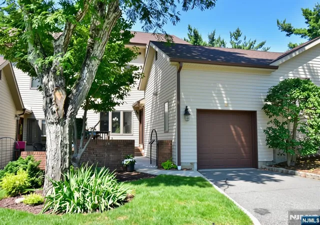 Photo 3 of Sale Pending at 89 Fisher Rd, Mahwah, NJ 07430 | MLS# 26025585 | Listing updated on 2026-09-11