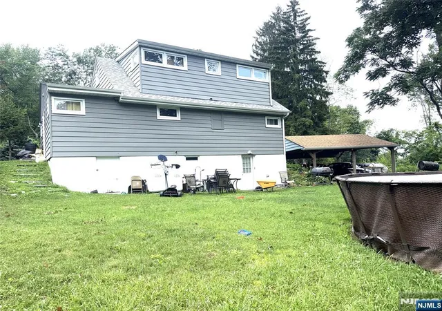 4th image of 1 Lake Shore Dr, Roxbury Township, NJ 07857 | MLS# 26025590