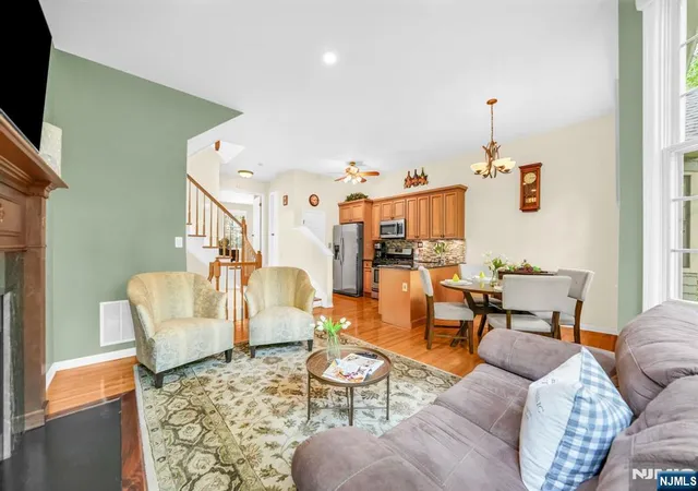 Photo 3 of Sale Pending at 15 Nuthatcher Ct, Wayne, NJ 07470 | MLS# 26025607 | Listing updated on 2026-07-25