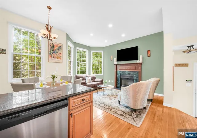 Photo 4 of Sale Pending at 15 Nuthatcher Ct, Wayne, NJ 07470 | MLS# 26025607 | Listing updated on 2026-07-25