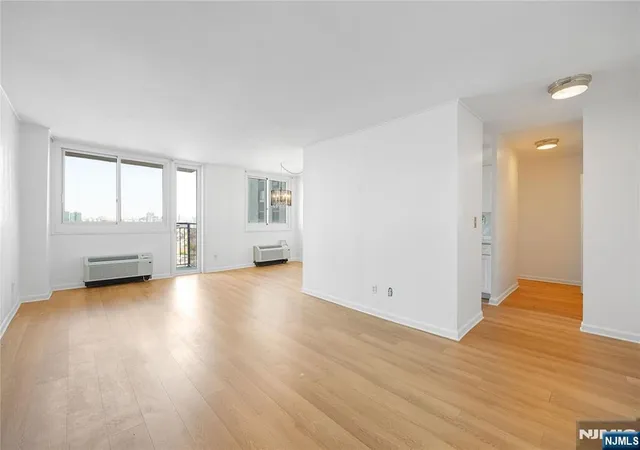 Photo 4 of House for sale at 100 Manhattan Ave #910, Union City, NJ 07087 | MLS# 26025671 | Listing updated on 2026-07-22