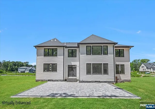 4th image of 72 Heritage Dr, West Milford, NJ 07480 | MLS# 26025675