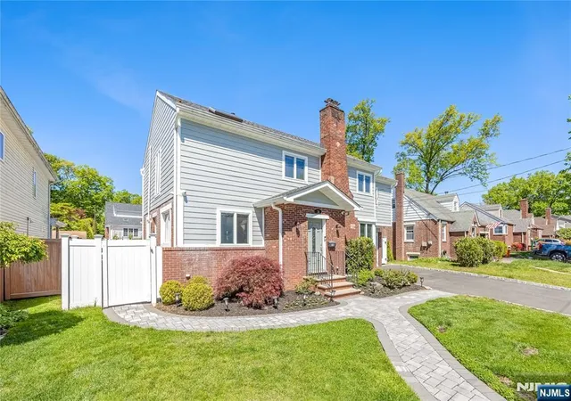 Photo 2 of Single family home for sale at 30 Elm St, Dumont, NJ 07628 | MLS# 26025762 | Listing updated on 2026-09-06