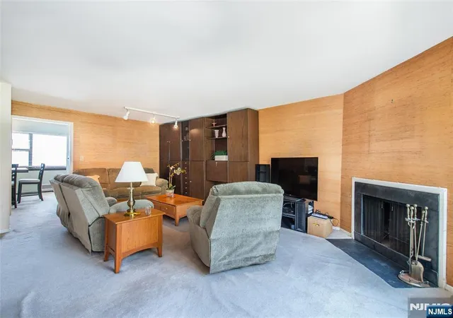 4th image of 575 Grv St, Clifton, NJ 07013