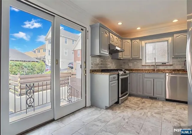 Photo 1 of Sale Pending at 662 Teneyck Ave, Lyndhurst, NJ 07071 | MLS# 26025768 | Listing updated on 2026-08-14