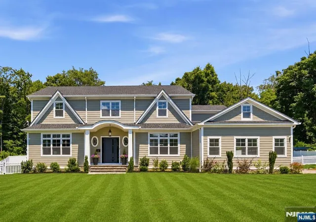 Photo 1 of Single family home for sale at 2 Wingate Dr, Livingston, NJ 07039 | MLS# 26025783 | Listing updated on 2026-09-18