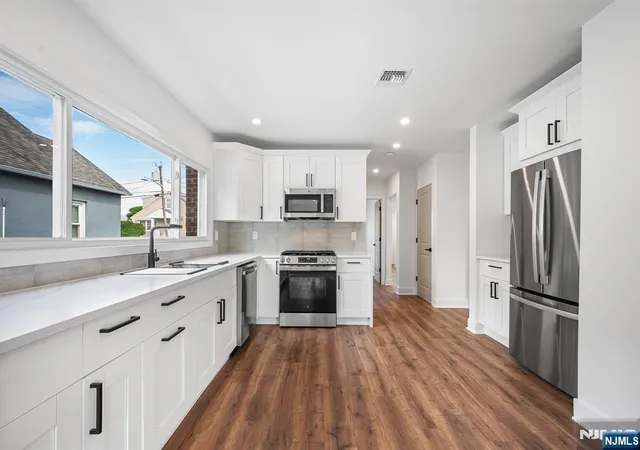 Photo 3 of Sale Pending at 15 Dunkerly St, Totowa, NJ 07512 | MLS# 26025852 | Listing updated on 2026-09-18
