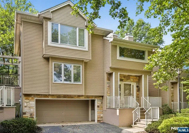 2nd image of 164 Clarken Dr, West Orange, NJ 07052 | MLS# 26025872