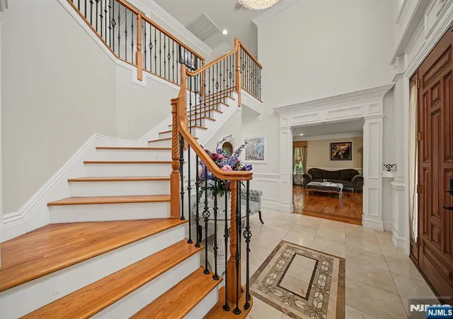 Photo 3 of Single family home for sale at 29 Meadow St, Demarest, NJ 07627 | MLS# 26025908 | Listing updated on 2026-09-13