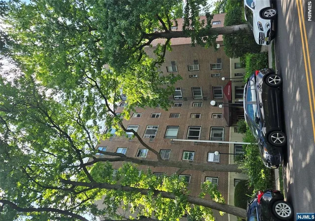 2nd image of 2345 Linwood Ave #6A, Fort Lee, NJ 07024 | MLS# 26025928