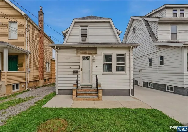 Photo 1 of Sale Pending at 154 Union Ave, Belleville, NJ 07109 | MLS# 26025980 | Listing updated on 2026-08-25