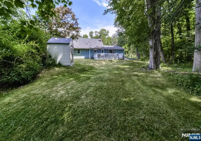 35th image of 28 Ferndale Rd, Wayne, NJ 07470 | MLS# 26025981