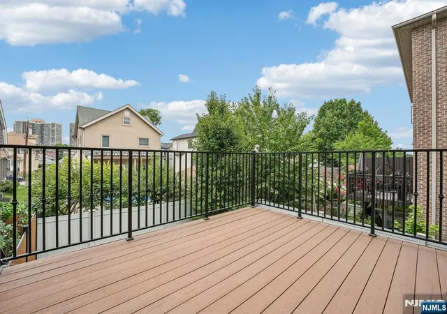 2nd image of 85 Washington Ave, Cliffside Park, NJ 07010